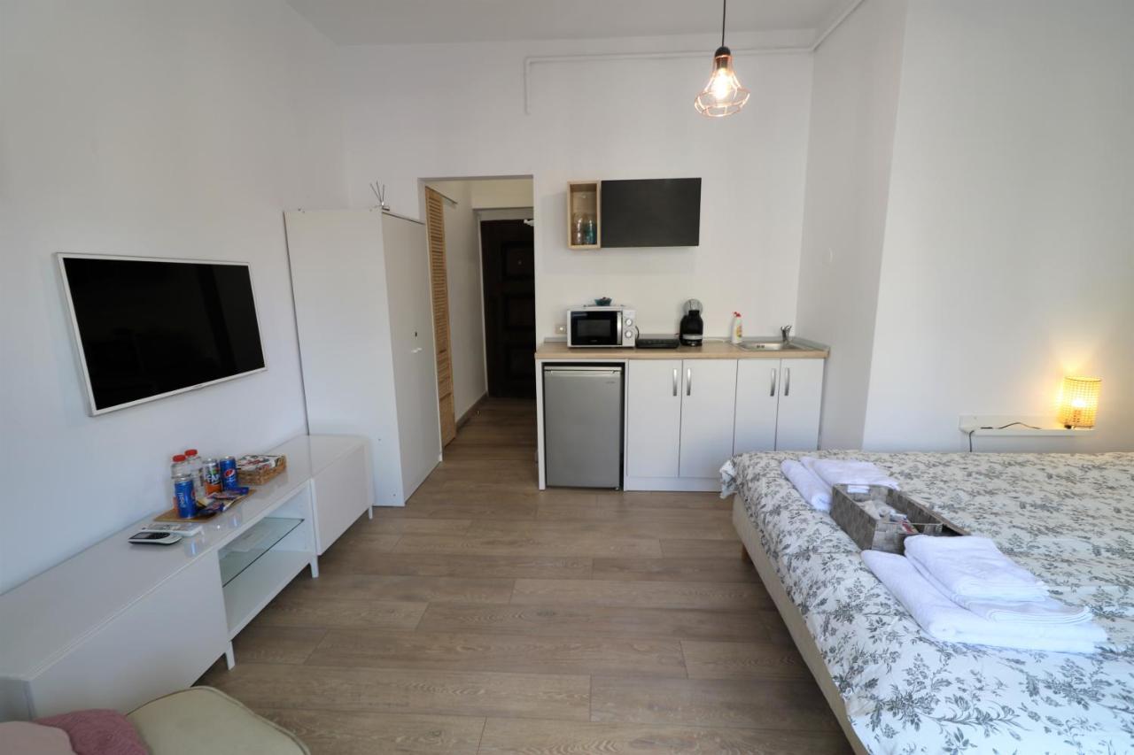 Lovely City Center Apartment - Free Minibar Бухарест Экстерьер фото